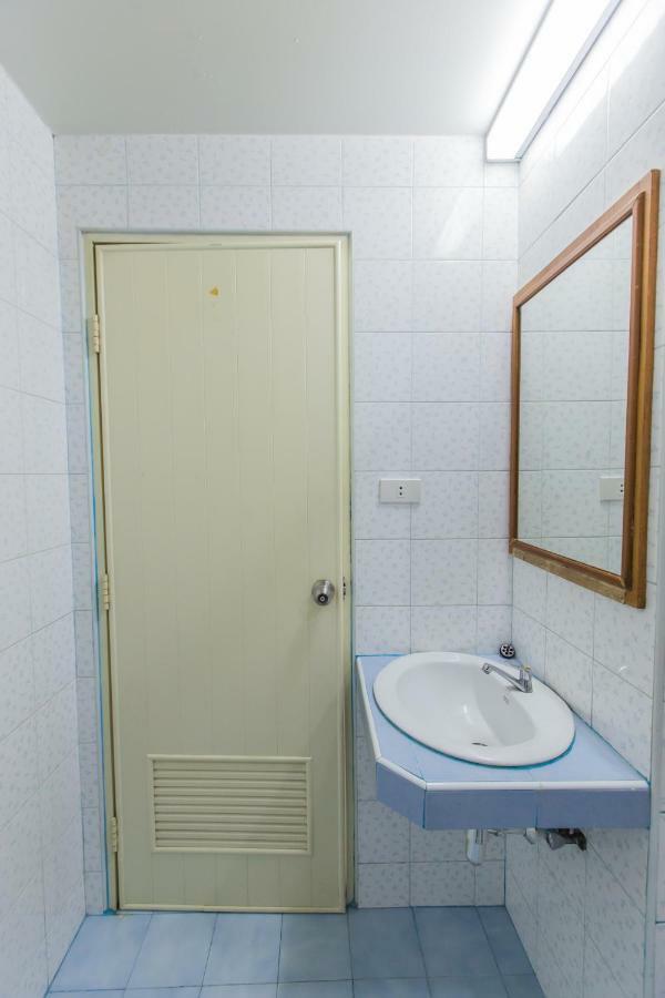 Chongko Guesthouse Phuket Dış mekan fotoğraf