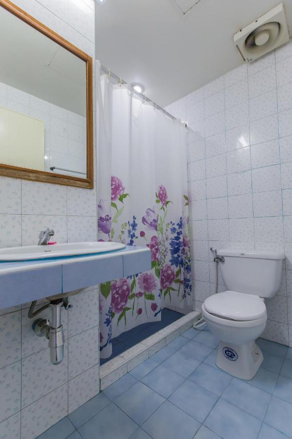 Chongko Guesthouse Phuket Dış mekan fotoğraf
